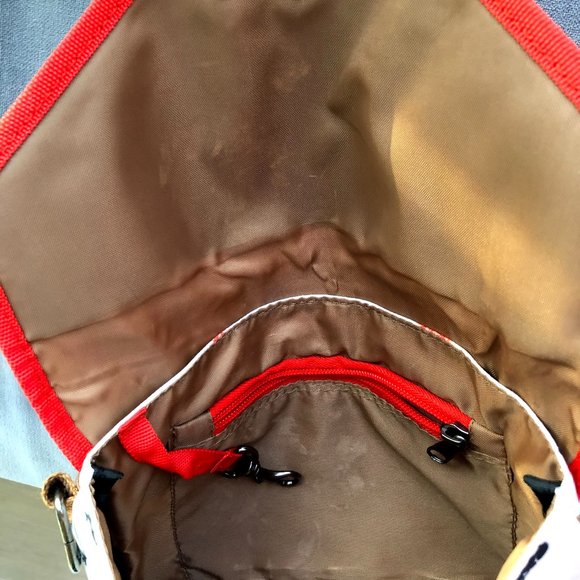 KAVU Crossbody Pouch w/removable Strap - Picture 5 of 6